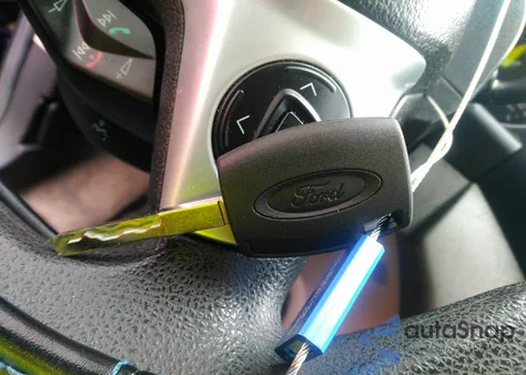 2014 Ford Escape Se z USA, uszkodzony, nr VIN 1FMCU0GX3EUC38084